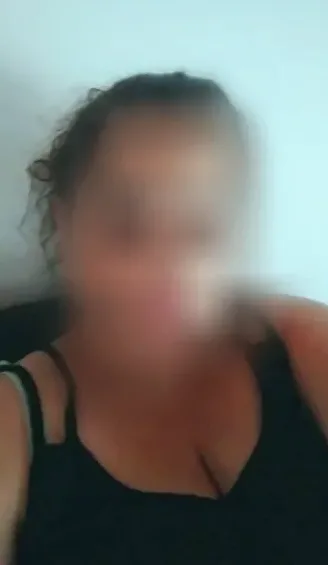 Fiona, 33