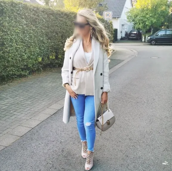 Nadine, 34
