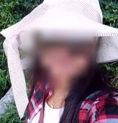 Nina, 34