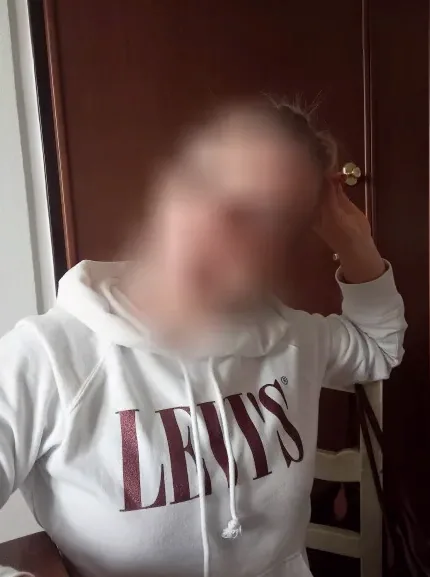 Renate, 39