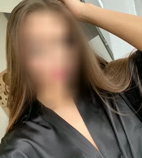 Sina, 32